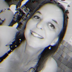 Meet your Posher, Apryl